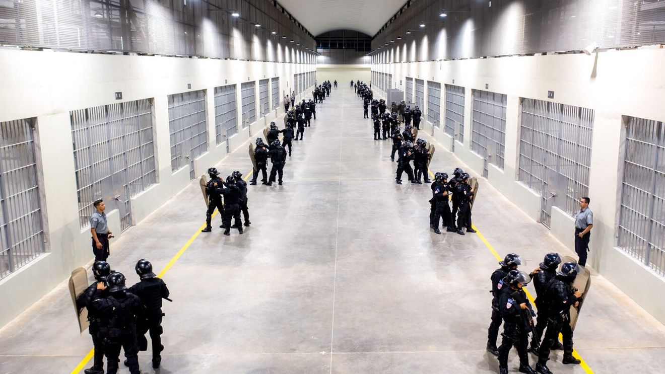 Milionarul a rupt tăcerea despre viața grea pe care o are în pușcărie: „Gardienii fac legea, deținuții doar execută”