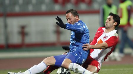 Rednic e ironic:** „Au înscris și rebuturile, și avariații!"