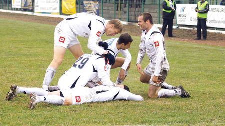 "U" Cluj s-a impus pe terenul celor de la CS Mechel