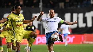 Petrolul Ploiești – Farul Constanța 1-1, în etapa 9 din Superliga. „Lupii galbeni”, a cincea remiză în nouă etape. Vedetele Gicu Grozav și Denis Alibec și-au trecut numele pe lista marcatorilor