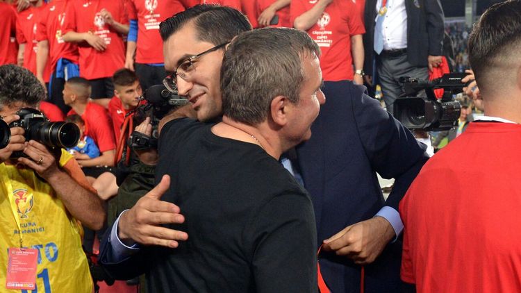 FRF sparge vistieria pentru oamenii „Regelui”. Ce salarii au primit secunzii lui Gică Hagi