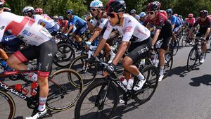 Cine sunt marii favoriți la câștigarea Turului Franței 2020. Cele mai tari echipe s-au pregătit și cu un plan B. Lista celor care contează pentru victorie în clasamentul general