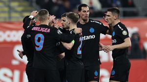 Joacă Gigi Becali, zici că-i Guardiola! Prim 11 ultra-ofensiv al FCSB cu U Cluj