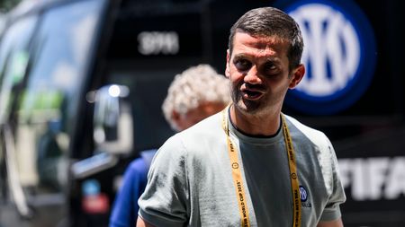 Chivu a tăiat în carne vie! I-a trimis acasă și i-a pus pe lista de transferuri