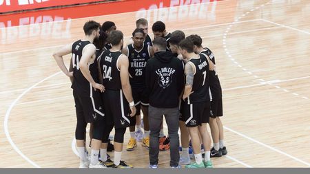 „Lupii negri”, la prima deplasare în FIBA Europe Cup. Oltenii au două absențe notabile