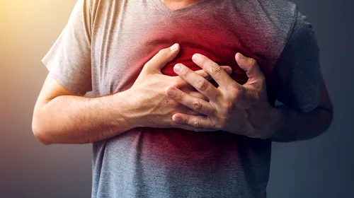 La 8 luni după ce a suferit un infarct şi i s-a pus un defibrilator, fotbalistul a primit verdictul medicilor despre cariera sa profesionistă