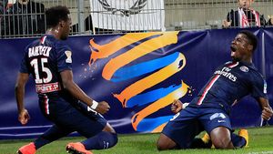 Afirmații incredibile făcute de unul dintre starurile lui PSG. A spus despre Blanc că ar avea o relație homosexuală cu Ibrahimovic. Jucătorul a fost suspendat pe termen nelimitat