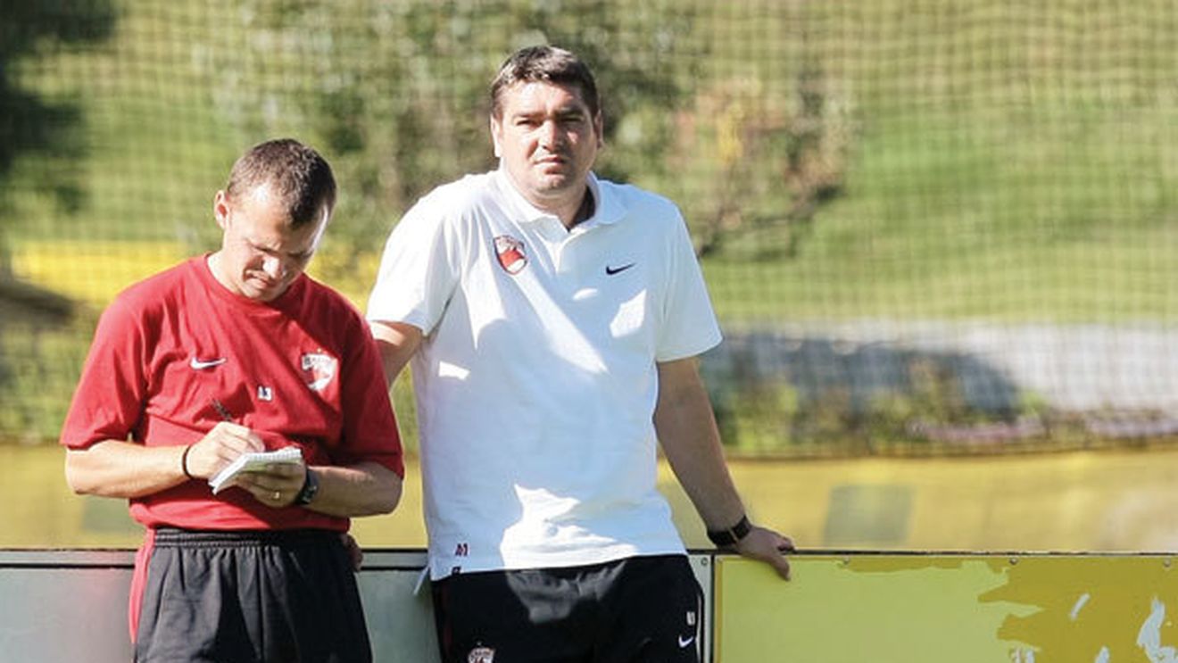 Incertitudine la Dinamo, Ciobotariu se așteaptă la orice:** "Stau cu valiza la ușă"