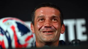 Universitatea Craiova a refuzat gratis un fotbalist pe care Cristi Chivu îl vrea la Inter cu 30 de milioane de euro!