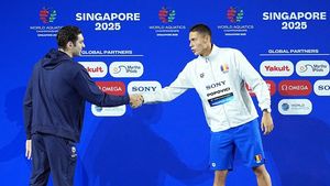 Ca să înțelegem mai bine pe cine a învins David Popovici. Americanul Jack Alexy, argintul de la 100 de metri, a doborât recordul mondial cu echipa SUA