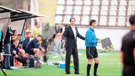 Pacea între galeria Stelei și echipă a durat doar 75 de minute:** "Gigi, du-te după Avram!"