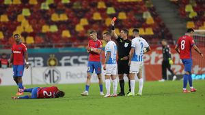 Ce gest stupid! Alex Cicâldău a primit cartonaș roșu după ce l-a lovit pe Darius Olaru la mijlocul terenului