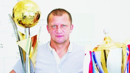 Dorinel a uitat de perioada când fanii îi cereau demisia!** Ce promisiune le face fanilor: INTERVIU