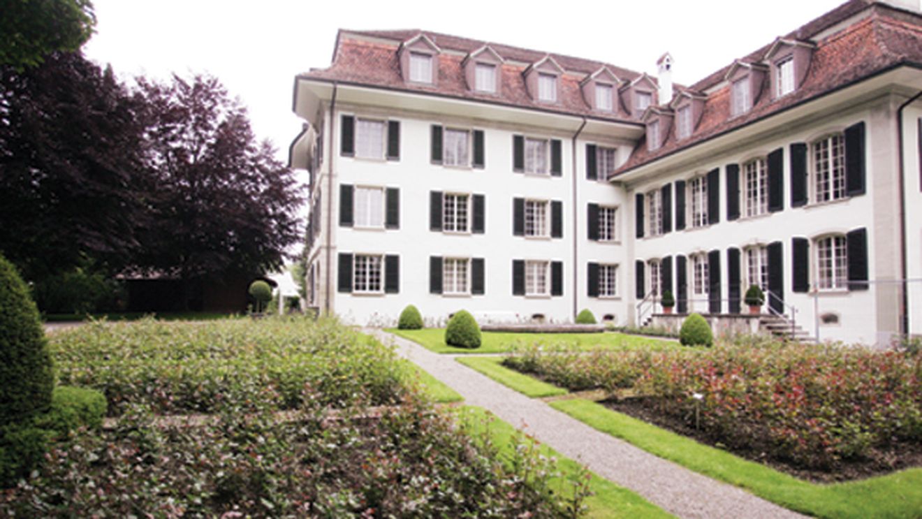 România s-a cazat în "castelul blestemat"