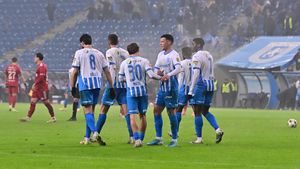 Cotidianul portughez A Bola a dedicat 3 pagini „celui mai portughez club din România”: „O oportunitate de aur de a trezi un gigant adormit”