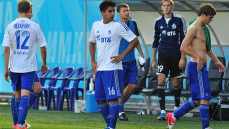 Dinamo Moscova promite măsuri ferme, după ce un grup de fani a atacat jucătorii cu bile de paintball!