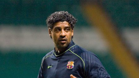 Rijkaard il place pe Mourinho