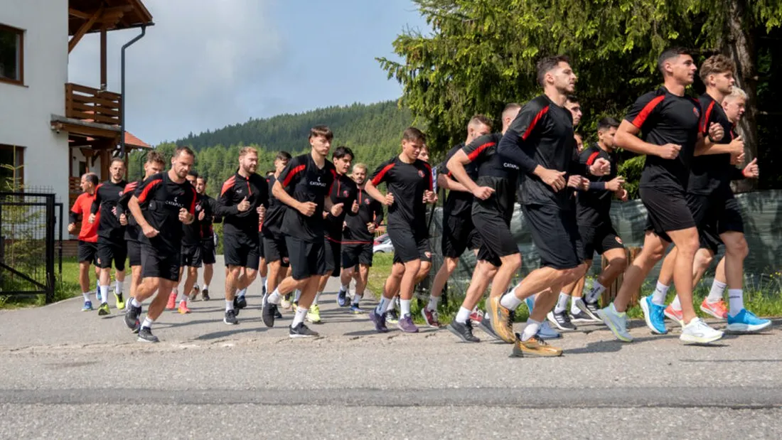 Eduard Pap continuă în prima ligă, cu Csikszereda, după retrogradarea în Liga 3 cu Dumbrăvița. Robert Ilyeș are alți doi jucători în teste, dar și un nou preparator fizic în staff