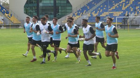 Petrolul, cu gândul la play-off-ul Superligii! Ploieștenii au adus fostul campion al României care a fost monitorizat de AC Milan și au mai făcut o altă mutare | EXCLUSIV