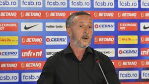 Meme Stoica, reacție dură împotriva lui Vali Moraru și Decebal Rădulescu! Amenință cu măsuri imediate, după ce s-ar fi folosit expresii precum „creier zero” și „prostituție” legat de ce se întâmplă la FCSB