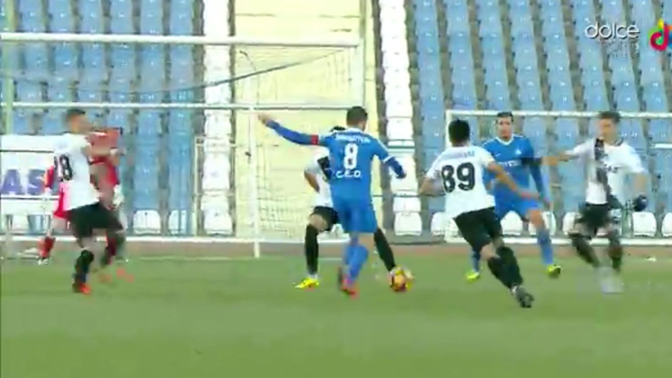 VIDEO | "Magicianul" Sânmărtean și-a făcut din nou numărul! Folha Seca perfectă trimisă în vinclul porții