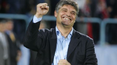 Andone: "Avem o șansă extraordinară, trebuie să profităm de ea"