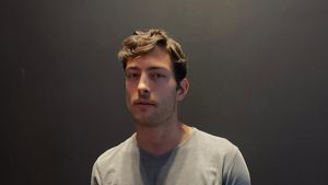 Belea mare pe capul lui Ilie Dumitrescu. Fiul său Toto e căutat de poliție după ce a fugit de la locul accidentului din Primăverii