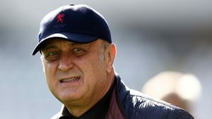 Ce dezastru pentru Dan Șucu. Italienii scriu despre haosul de la Genoa după eșecul dur cu Cremonese