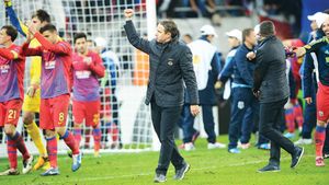 Reghecampf vrea să improvizeze în meciul cu Chelsea, Becali și-a dat acordul:** "Nu mă bag peste el" Cum se rezolvă cea mai gravă problemă a Stelei