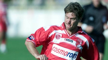 Atac asupra lui Florin Răducioiu: „Dacă nu plecam de la Dinamo, el ajungea un ilustru titular la Jiul. La Milan a jucat un meci și jumătate” + „M-a înjurat de morți” | EXCLUSIV