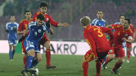 Greșește Răzvan în selecția făcută?** Ce jucători ne pot duce la Euro 2012?