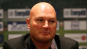 Plictisul din meciul cu Rapid a pus capac!** Paszkany anunță: "Sita cerne, în vară vor pleca mulți!" Ce spune despre viitorul lui Paulo Sergio