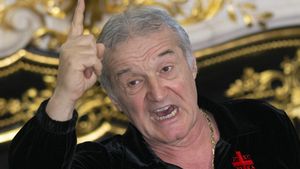 Gigi Becali l-a ridicat în slăvi după meciul cu Hoffenheim, dar îl ține rezervă cu Farul! Ce prim „11” aliniază FCSB pentru partida de la Ovidiu