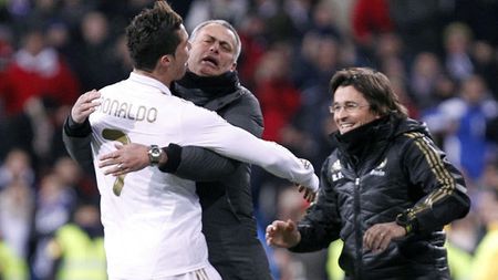 Șefii Realului i-au găsit înlocuitor lui Mourinho,** dacă acesta va pleca la vară! Uite cu cine s-a întâlnit în secret Florentino Perez