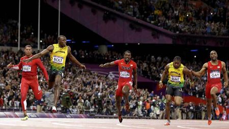 Gatlin, cel mai rapid în calificările probei de 100 de metri, la Campionatul Mondial. 8 atleți au coborât sub 10 secunde