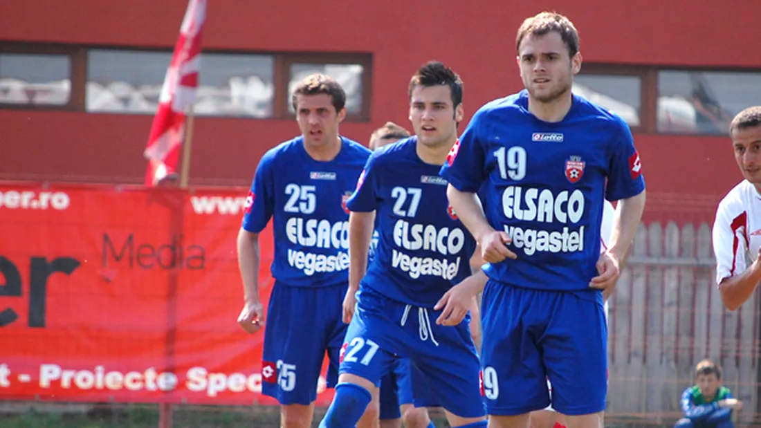 FC Botoșani dă piept** cu echipa lui Hagi