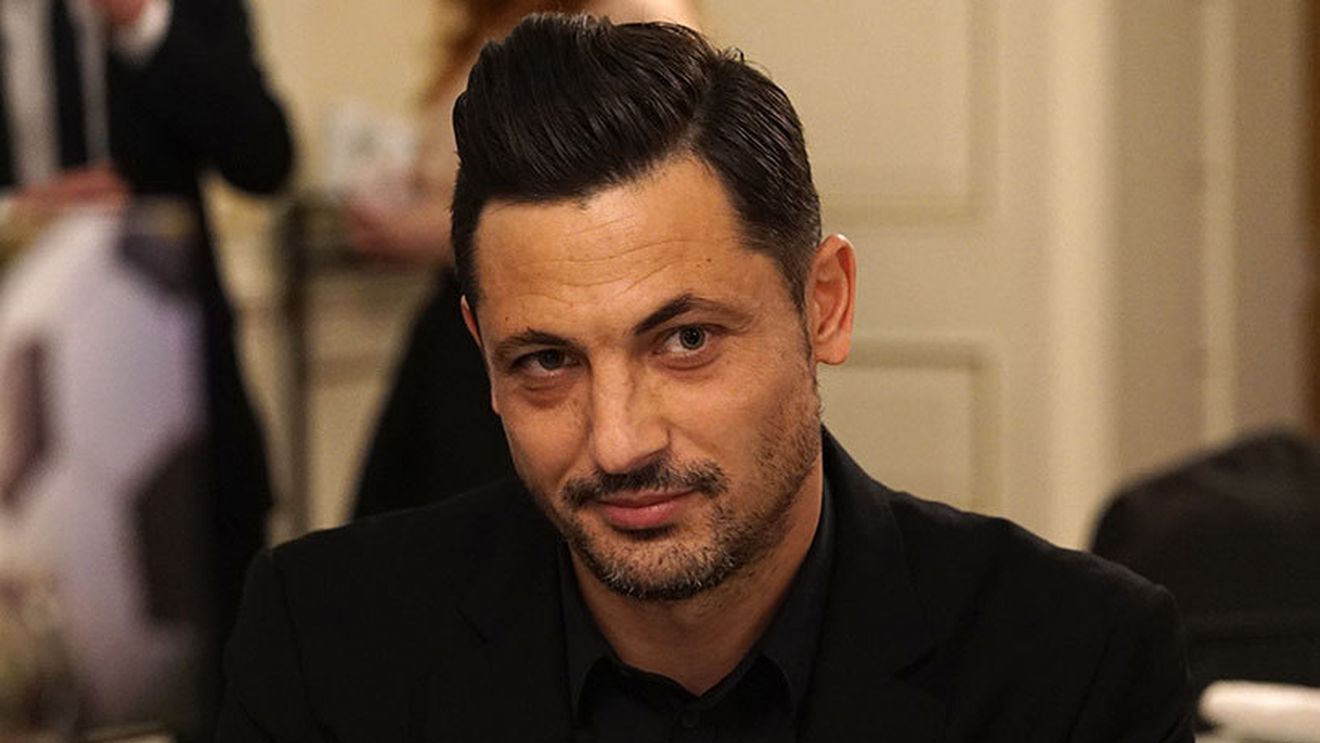 "Când intra salariul nu mai conta temperatura". Rădoi vorbește despre perioada din Golf, dar și despre aventura de pe banca Stelei: "Am forțat puțin, îmi era greu să refuz"