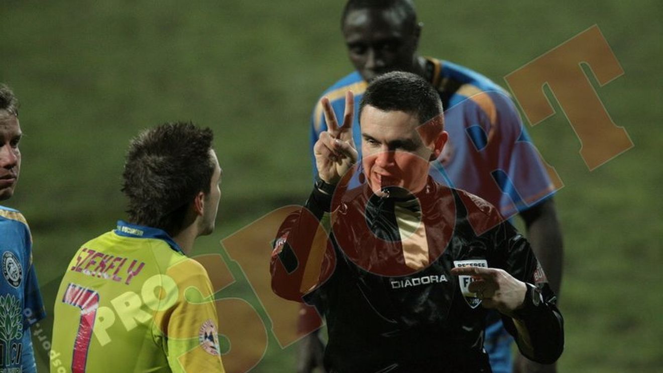 Răducan:** "La intrarea lui Szekely, Balaj nu prea găsea cartonașul galben!"