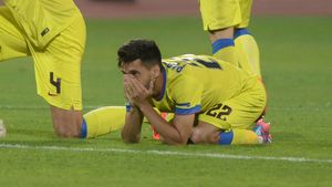 Gigi Becali a scăpat de cei care au ratat penalty-uri cu Ludogoreț: "Dacă aș putea da timpul înapoi... Le cer scuze suporterilor și conducerii, Steaua rămâne în sufletul meu"