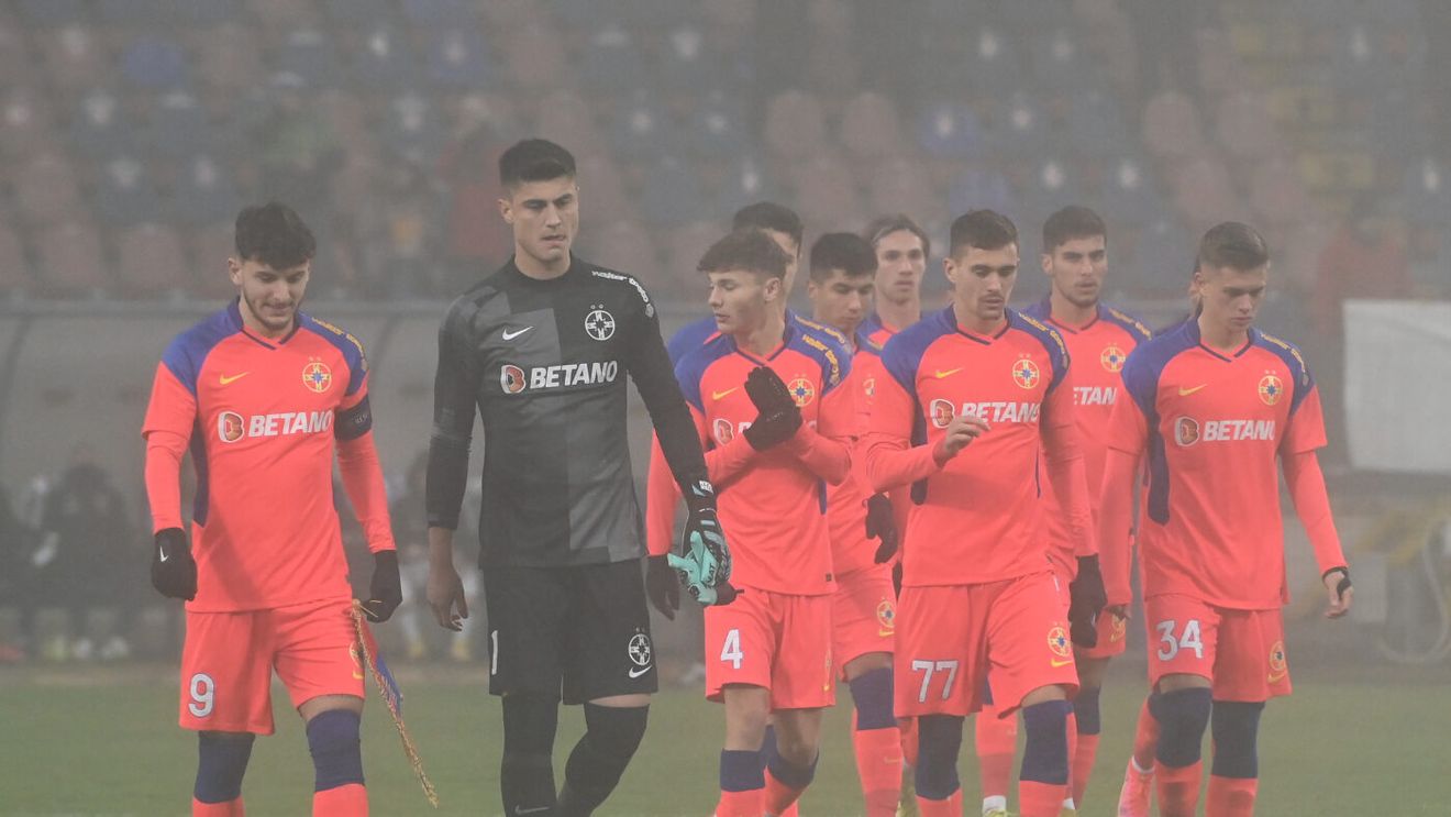 FCSB, surpriză în lotul pentru meciul cu Nordsjaelland! Fotbalistul de numai 17 ani e noua senzație a roș-albaștrilor