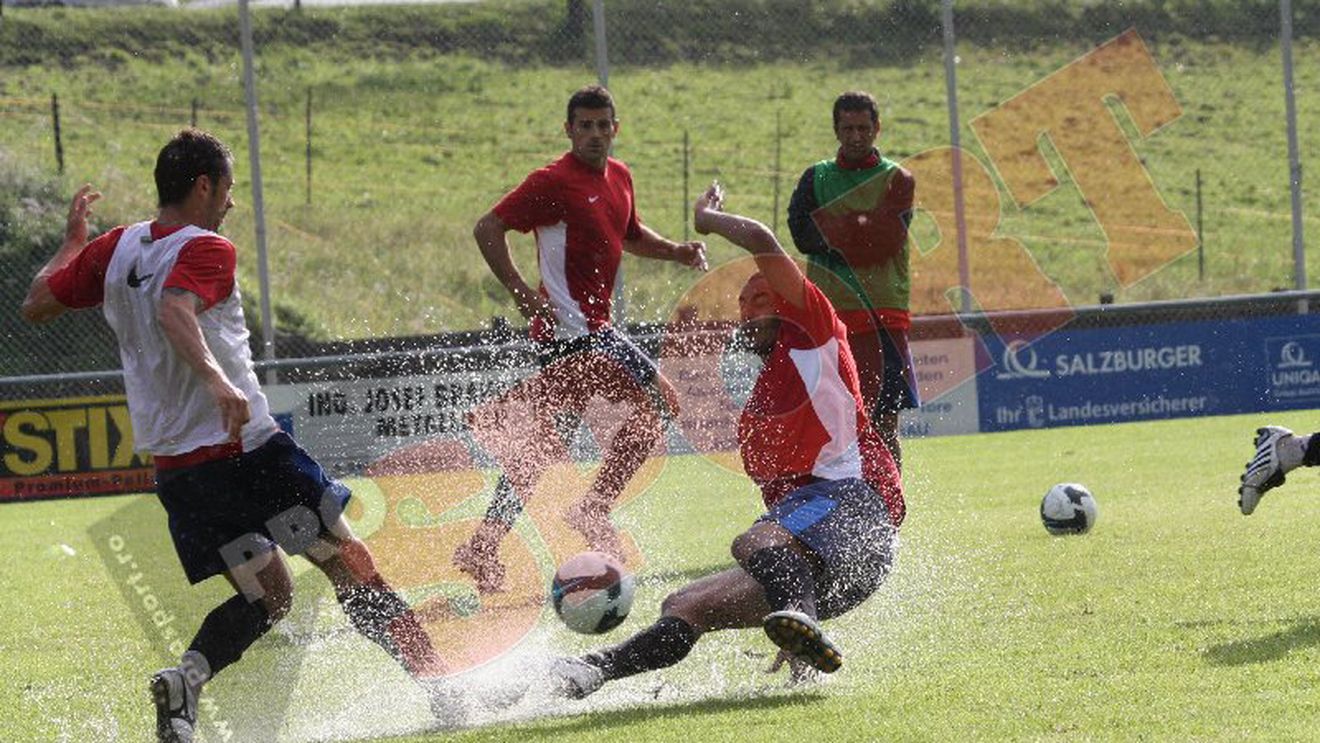 Ceferiștii, atacați de ploaie!