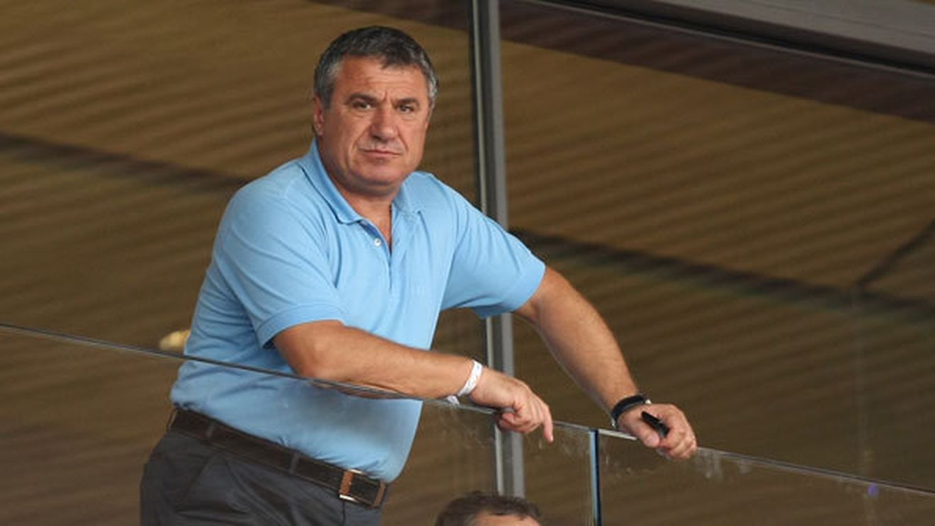 Victor Becali vede în forma bună a lui Napoli un avantaj pentru Steaua:** "S-ar putea să neglijeze puțin Europa!"