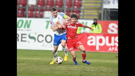 Alexandru Meszar a făcut anunțul înainte de meciul Dinamo - UTA. „Îl vrem din vară pe Rareș Pop sub formă de împrumut de la Rapid!”. De ce depinde tranzacția. EXCLUSIV