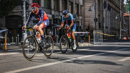 „Circuitele urbane favorizează cicliștii care știu să stea ascunși în pluton”. Alexandru Ciocan prefațează L'Étape Romania by Tour de France, care va avea loc la 1 septembrie