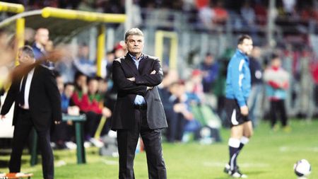 Cu fundașii la atac!** Andone inovează contra lui Dinamo! VEZI cum va arăta echipa CFR-ului