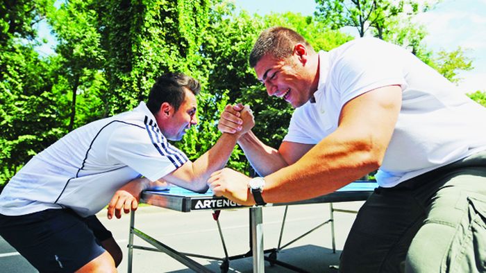 Spectacol la Via Sport!** UITE pe cine a vrut să pună Florentin Petre la skandenberg