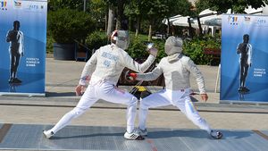 Sabrerii au declanșat asaltul în Iași. Covaliu: "Veniți la scrimă, este un sport cu beneficii pe termen lung"