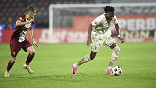 🚨 CFR Cluj – Dinamo 2-2, în etapa a 13-a din Superliga. „Câinii” revin pe tabela de marcaj, după ce au fost conduși cu 0-2, și obțin o remiză nesperată!