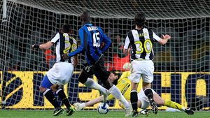 Juve, sancționată pentru scandările rasiste ale fanilor!