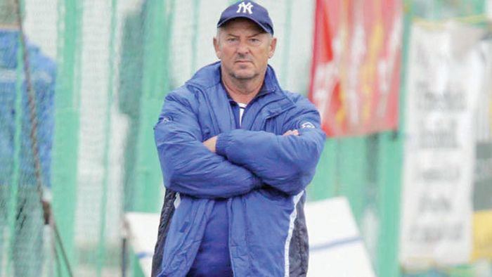 Dezvăluiri uluitoare despre "vechiul" Dinamo și  despre Mircea Lucescu:** "Spuneau scorul și la pauză!"